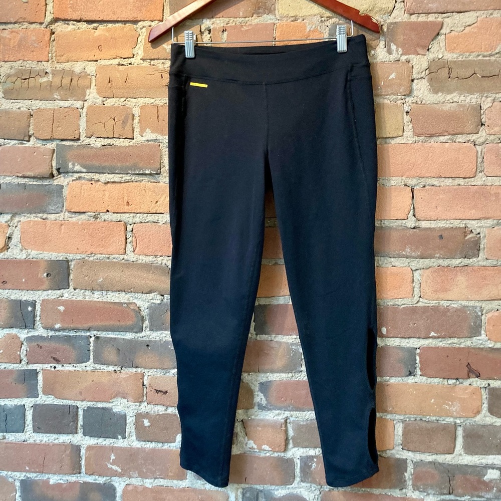 Lole Black Workout Leggings CutOut at Ankles. Size: Medium.